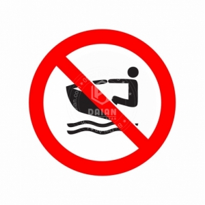Cấm mô tô nước