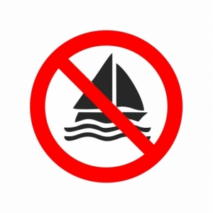 Cấm thuyền buồm